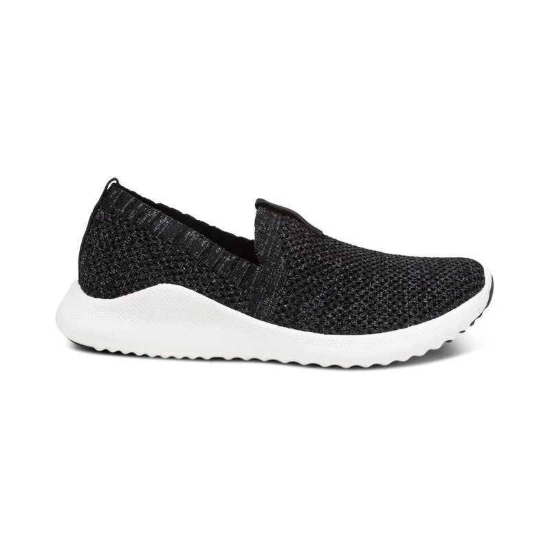 WOMEN'S AETREX ANGIE ARCH SUPPORT SNEAKERS SHIMMERY | BLACK