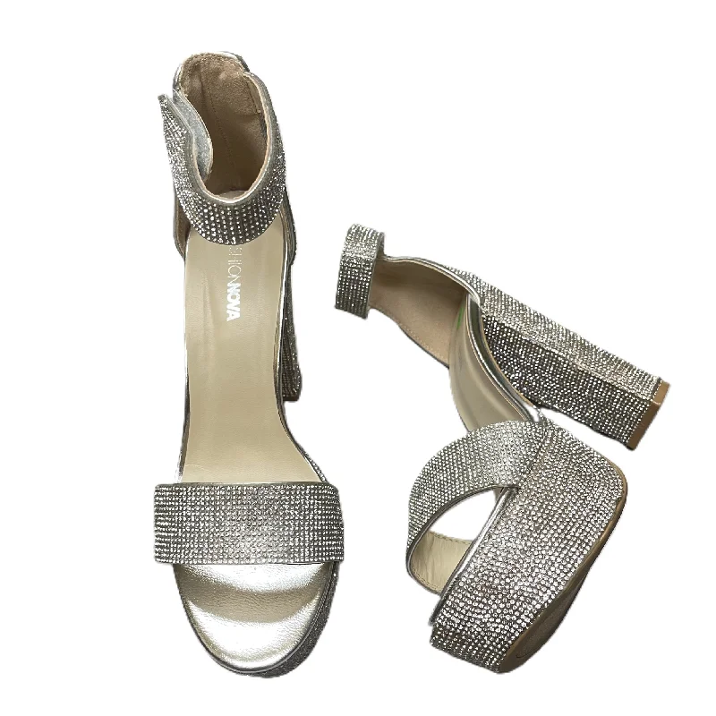 Silver Sandals Heels Block By Fashion Nova, Size: 8