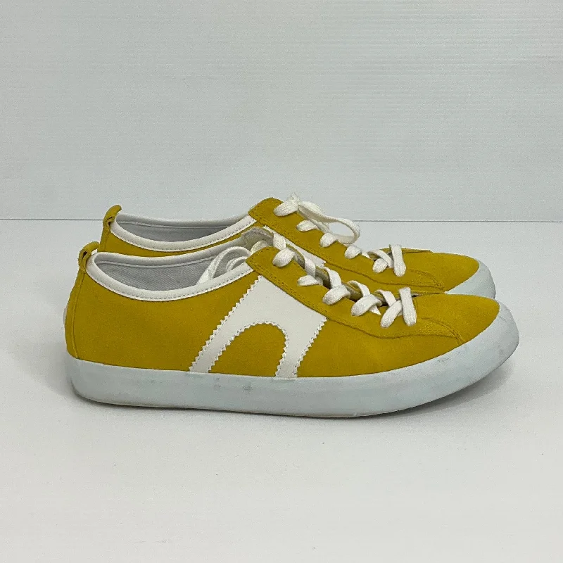 White & Yellow Shoes Sneakers Cma, Size 9.5